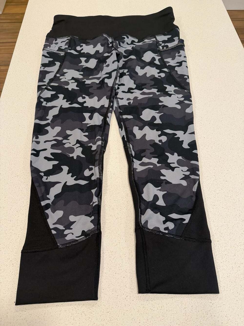 Active Life Womens L Black Grey Camo Leggings High Waist Pocket Athletic Yoga